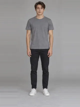 Yuto, an Aaina AI studio model: Man, 21 · East Asian · Slim