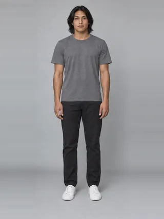 Takoda, an Aaina AI studio model: Man, 20 · Indigenous · Slim