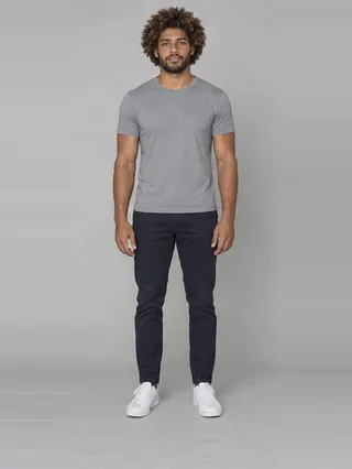 Isaiah, an Aaina AI studio model: Man, 27 · Multiracial · Slim