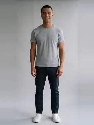 Lucas, an Aaina AI studio model: Man, 35 · Hispanic / Latino · Athletic