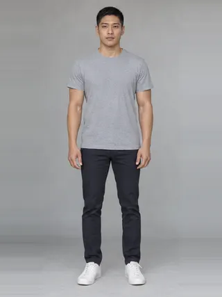 Hyun-woo, an Aaina AI studio model: Man, 26 · East Asian · Athletic
