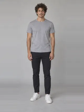 Rocco, an Aaina AI studio model: Man, 25 · White · Slim