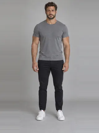 Connor, an Aaina AI studio model: Man, 32 · White · Athletic
