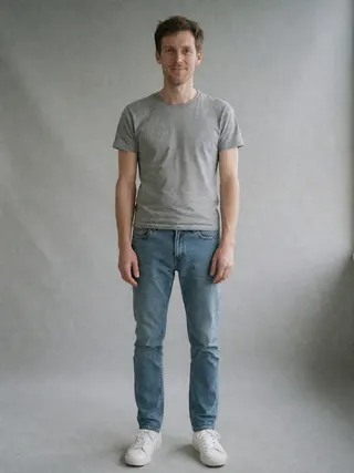 James, an Aaina AI studio model: Man, 40 · White · Average