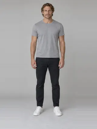 Graham, an Aaina AI studio model: Man, 38 · White · Slim