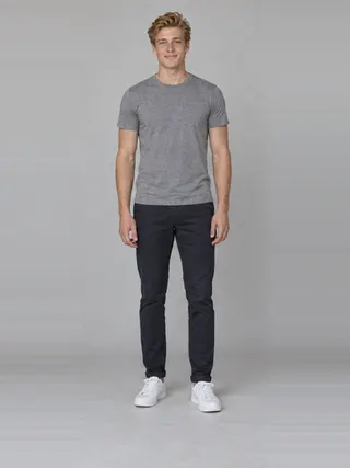 Lachlan, an Aaina AI studio model: Man, 22 · White · Slim