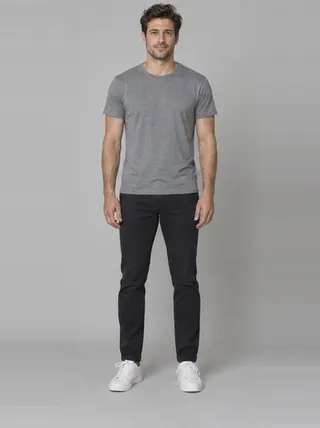 Michael, an Aaina AI studio model: Man, 33 · White · Slim
