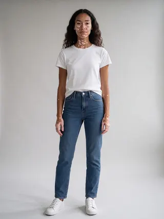 Zara, an Aaina AI studio model: Woman, 32 · Multiracial · Average