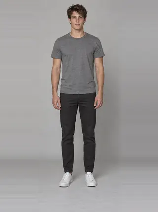 Jack, an Aaina AI studio model: Man, 21 · White · Slim