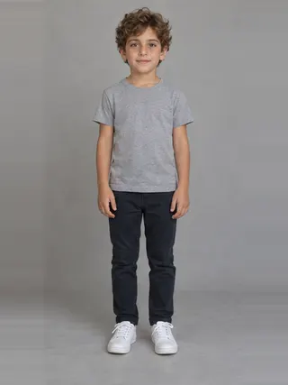 Elie, an Aaina AI studio model: Boy, 6 · Middle Eastern · Slim