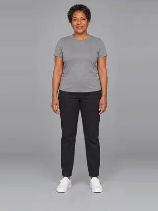 Denise, an Aaina AI studio model: Woman, 52 · Black · Slim