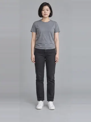 Yuki, an Aaina AI studio model: Woman, 32 · East Asian · Slim